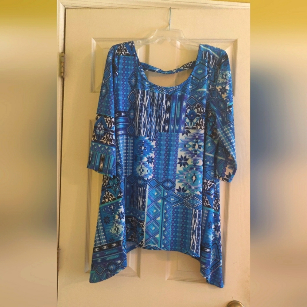 New Direction 2X Blue Tunic top